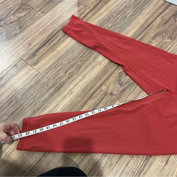 Lululemon 7/8 Length Legging Tight - Picture 6 of 7